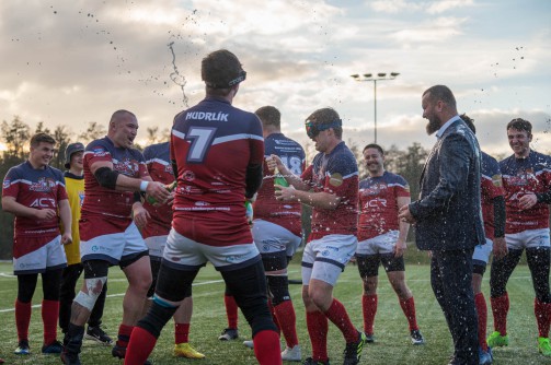 ČLÁNEK: Mistry ČR v rugby league je Mad Squirrels Vrchlabí